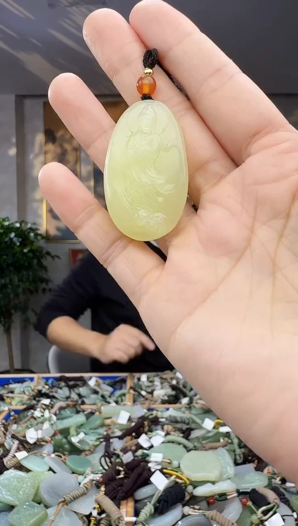 未镶嵌和田玉挂件拍一发一