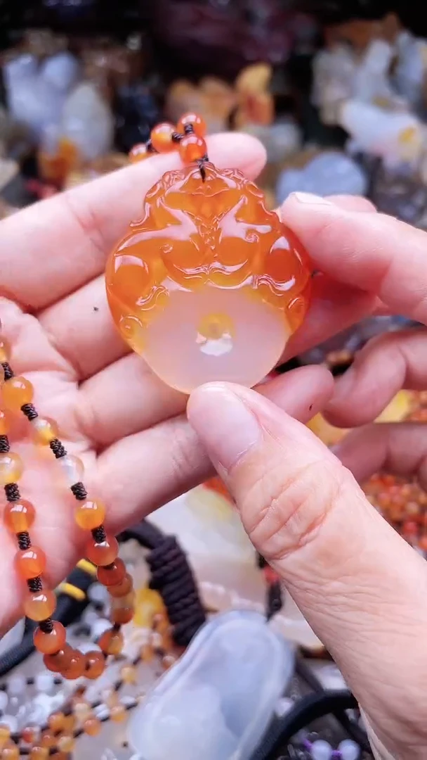 玛瑙/玉髓颈饰未镶嵌A