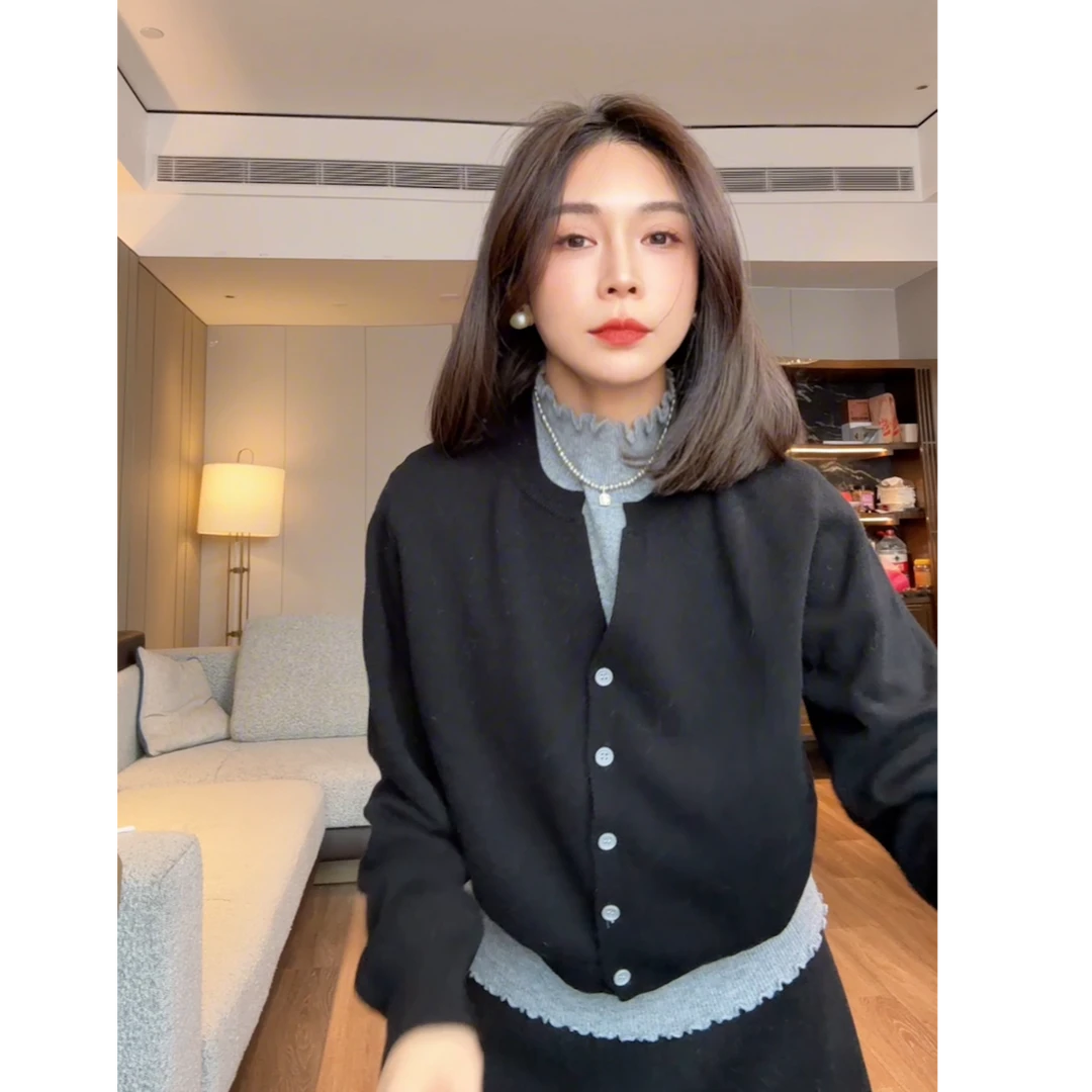 LYXZ x 大小与【雾里】冬季新款木耳领边假两件撞色针织衫75877