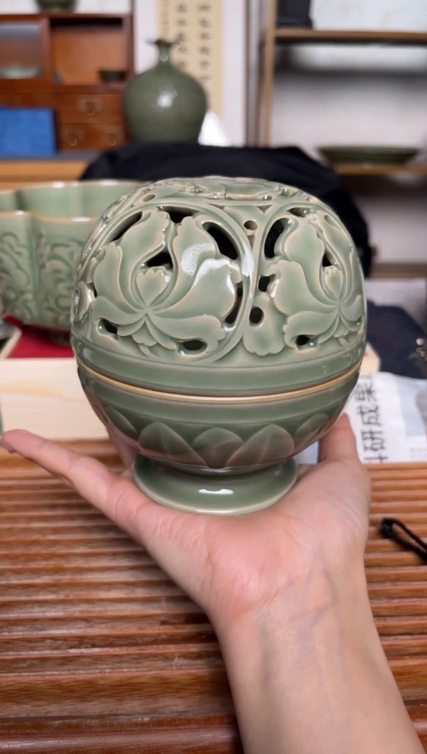 【闪购商品】其他仰山 纯手工秘色镂空香薰炉 西番莲纹