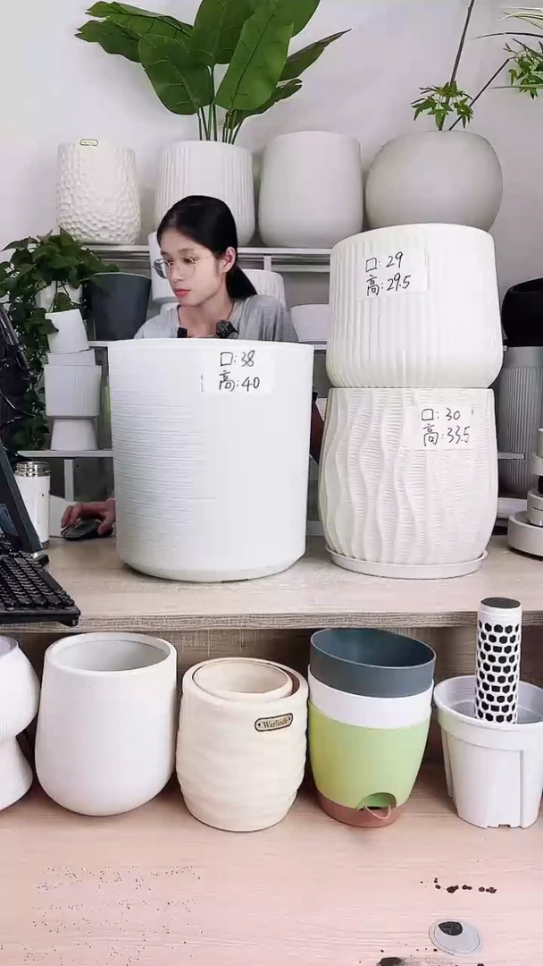 爱*白色笔筒38储水拖