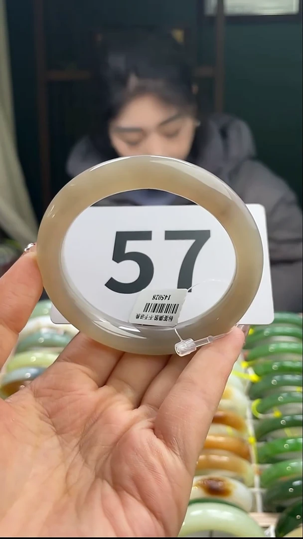 定制和田玉和田玉手镯