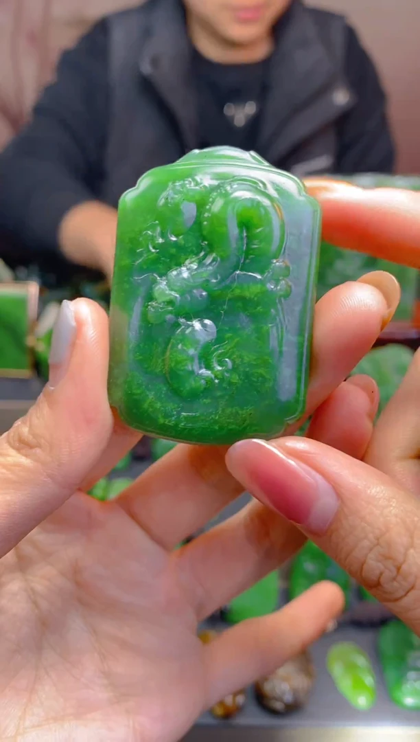 未镶嵌和田玉珠宝半成品1