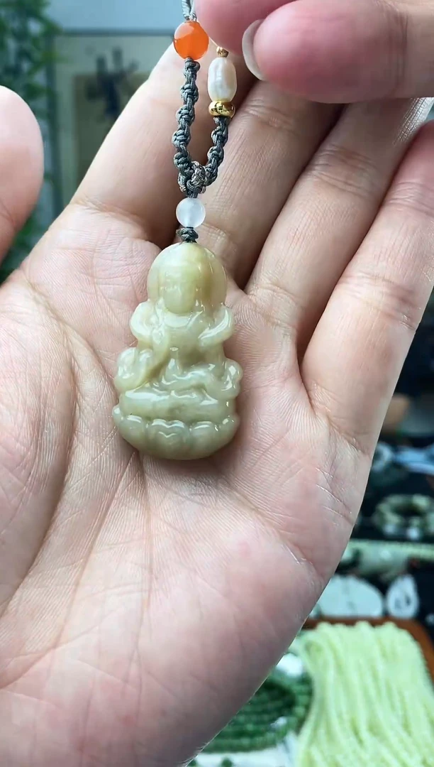 和田玉未镶嵌颈饰1