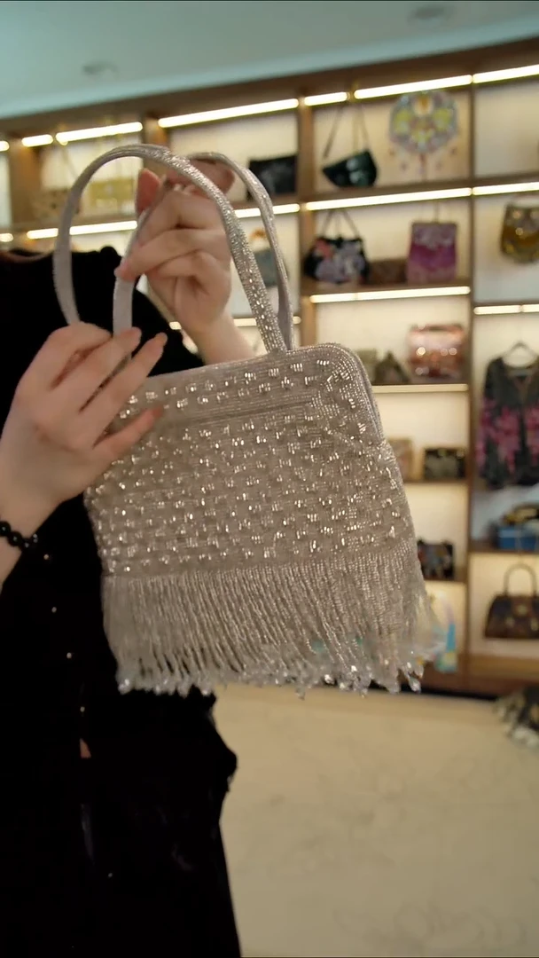 织物26百格汇手工串珠包