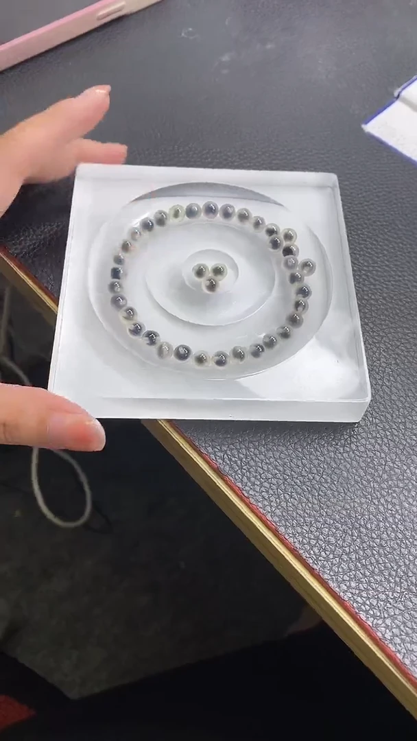 未镶嵌散珠玛瑙/玉髓D456 烟灰糖心6mm30颗15元