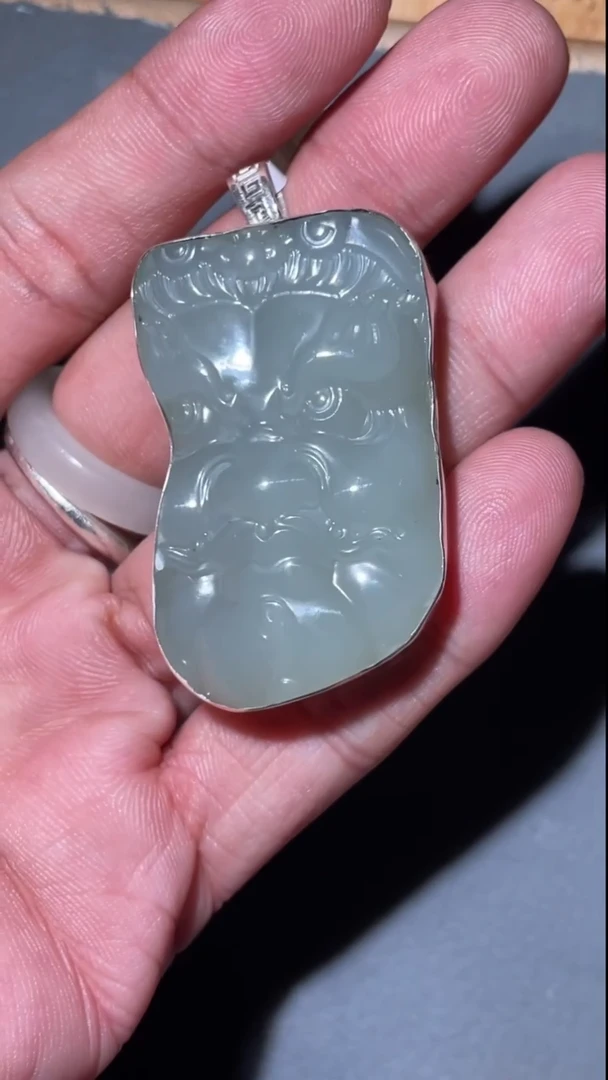 定制和田玉q001950   残佛款式挂件