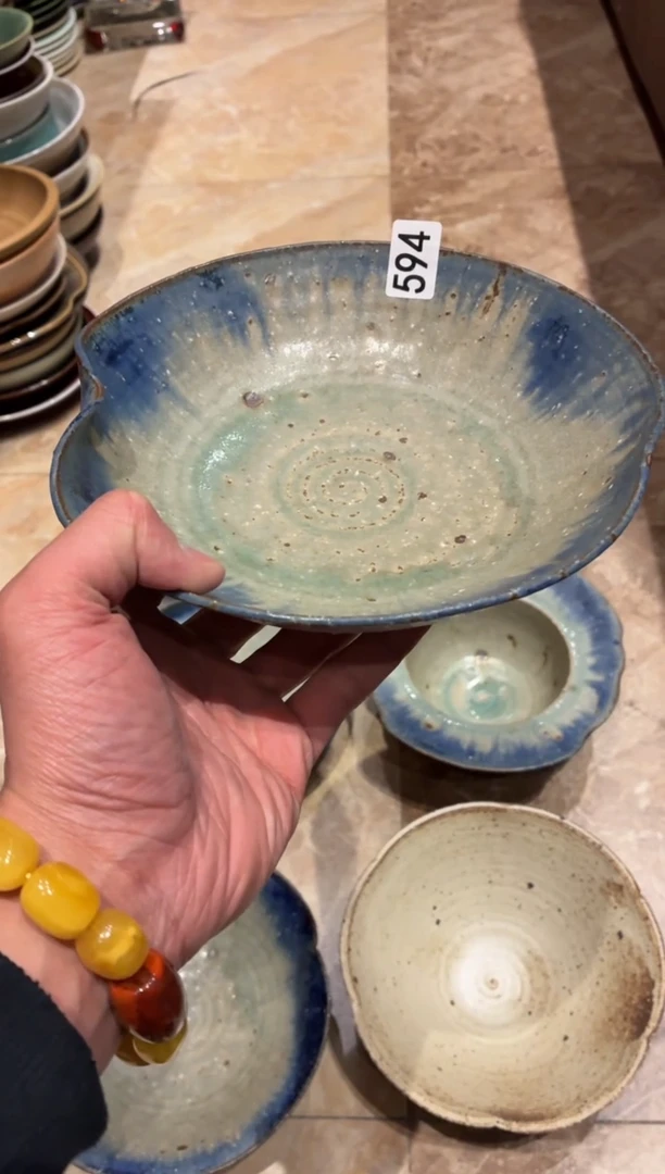 瓷片我****g594苏打蓝手工异形深盘1个