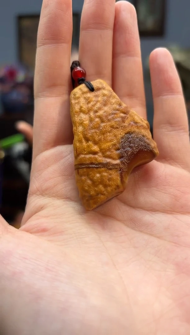 琥珀颈饰未镶嵌吊坠