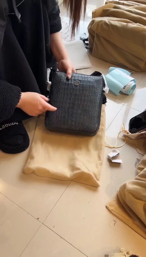 头层牛皮066品牌男包清货中(不要卡单，理性消费）