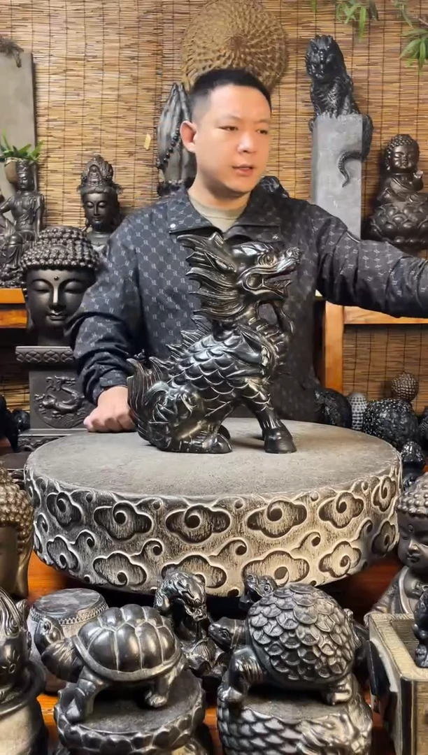 石材35火麒麟天然青石雕刻