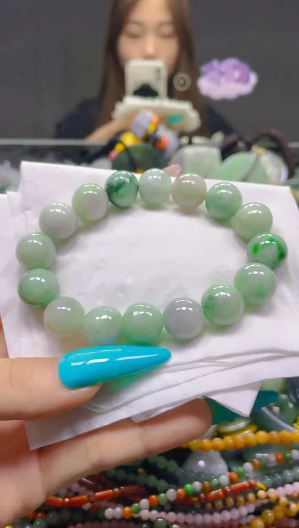 翡翠未镶嵌颈饰13MM/F/翡翠A货，一件也是批发价