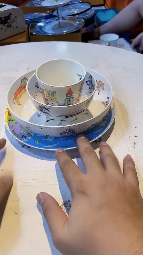 杯鸿辉家品牌瓷器，京东包邮！