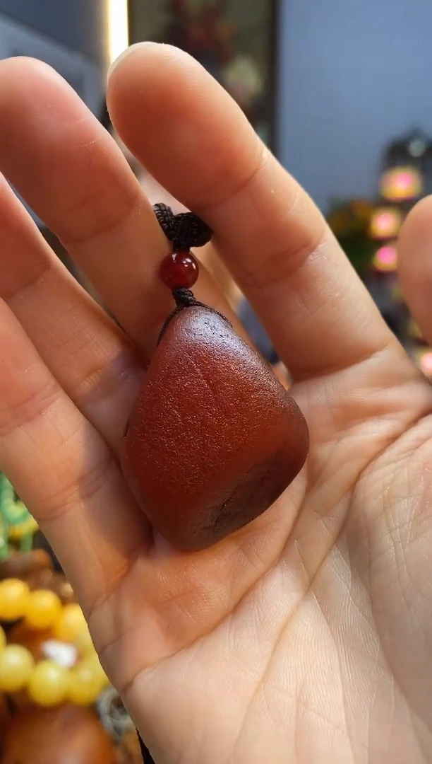 琥珀颈饰未镶嵌吊坠