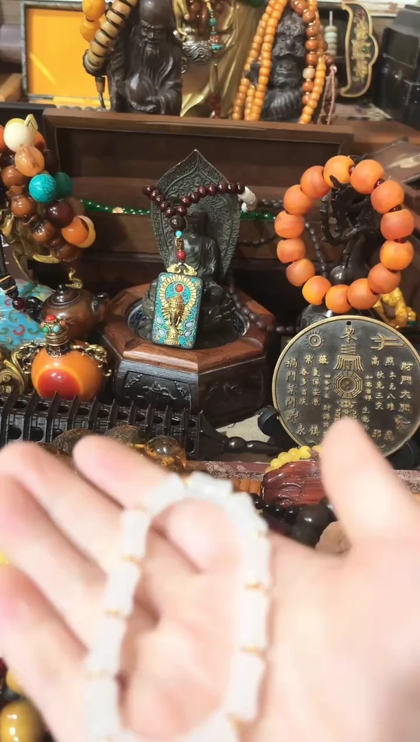 和田玉未镶嵌挂件------------------