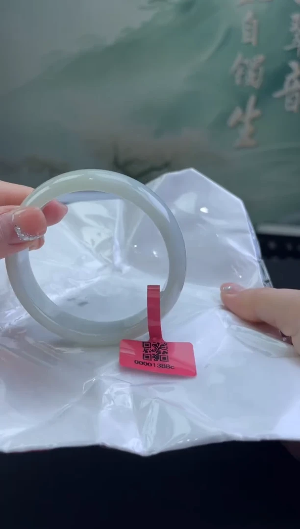 翡翠手镯未镶嵌7翡翠手镯