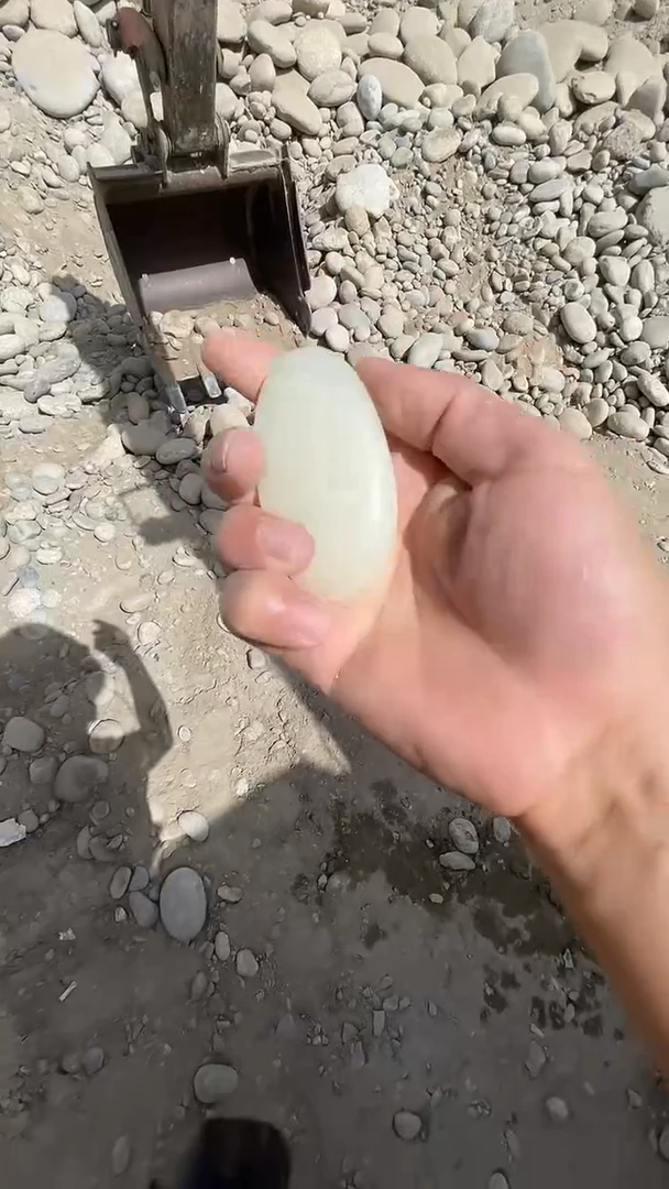 颈饰未镶嵌和田玉001