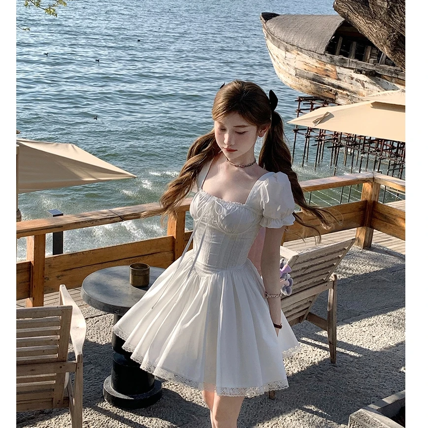 【一萍】大码法式芭蕾小飞袖可爱鱼骨蕾丝系带收腰蓬蓬连衣裙女