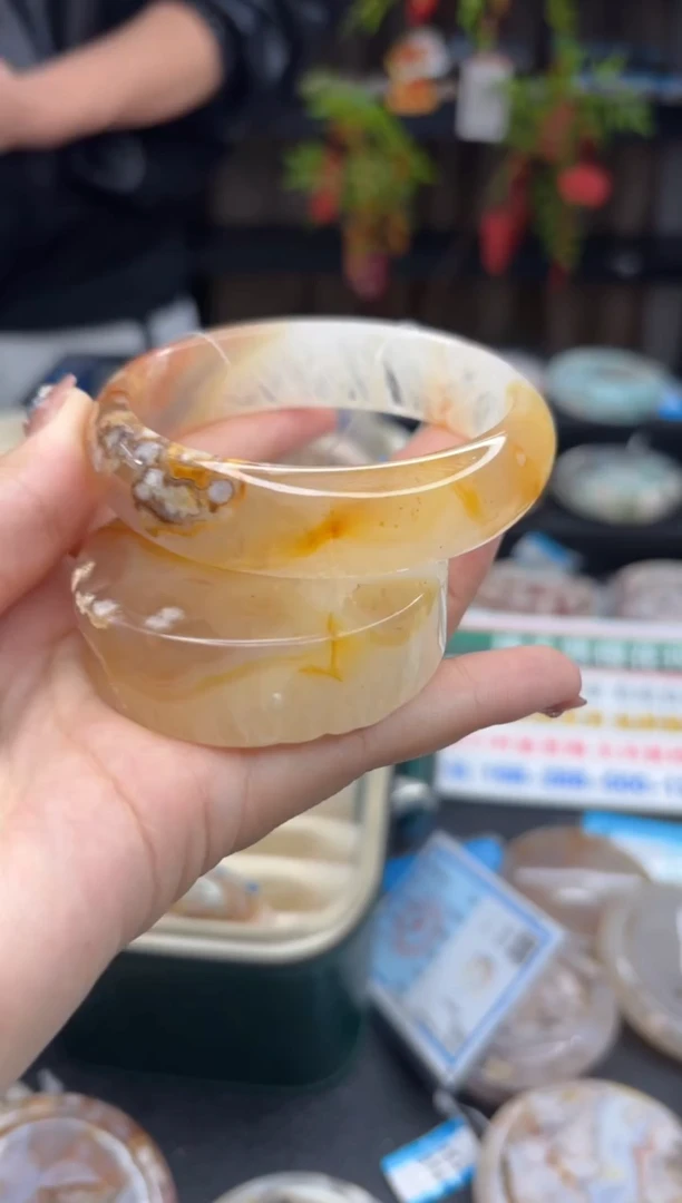 【闪购商品】石英质玉手镯未镶嵌727（59圈赠送镯心）