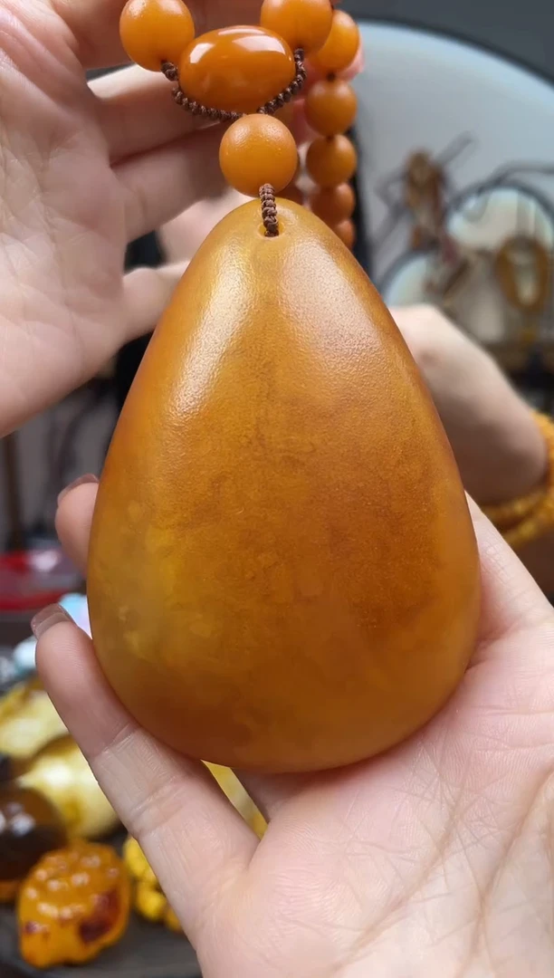 【闪购商品】琥珀裸石未镶嵌首饰 假1赔4 （多样性发货1件