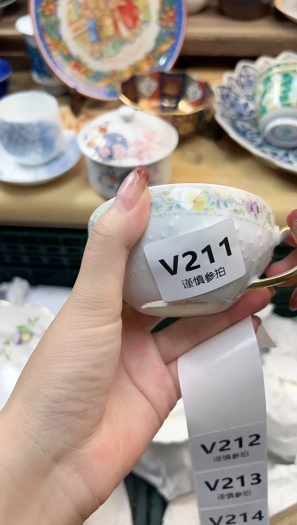 瓷片大**喆    211