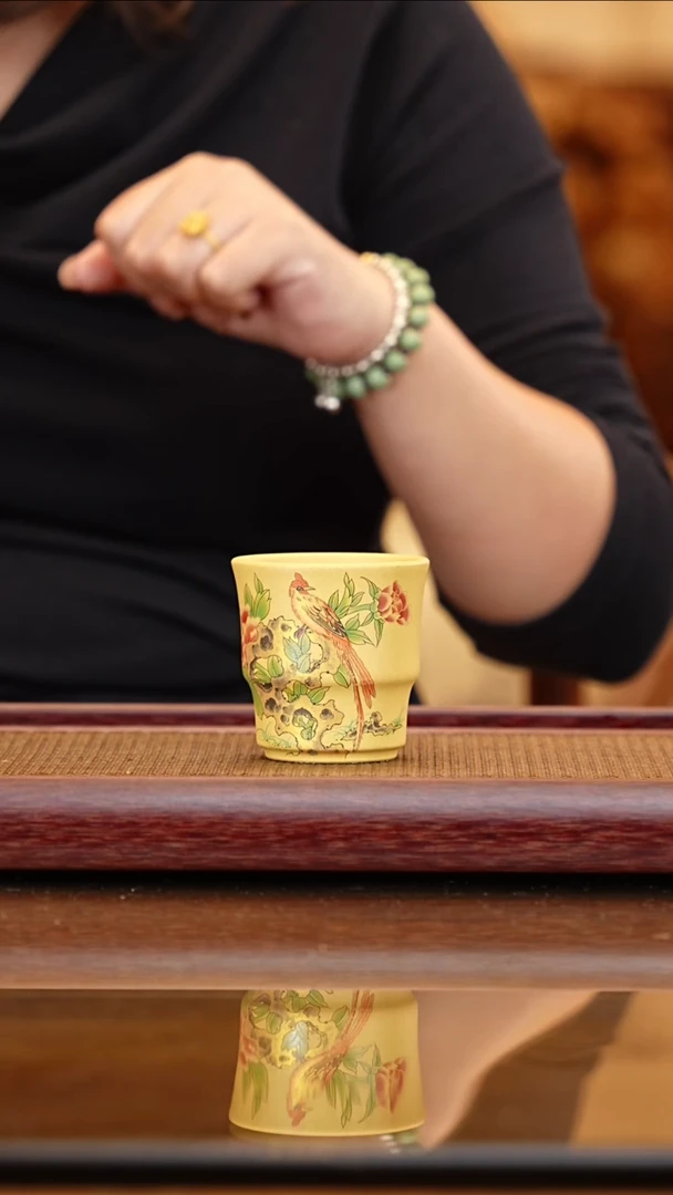 紫砂黄金段花鸟杯