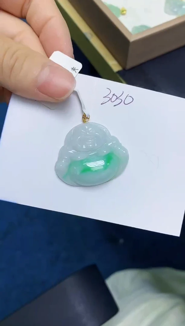 翡翠18K金镶嵌颈饰 天然缅甸翡翠A货