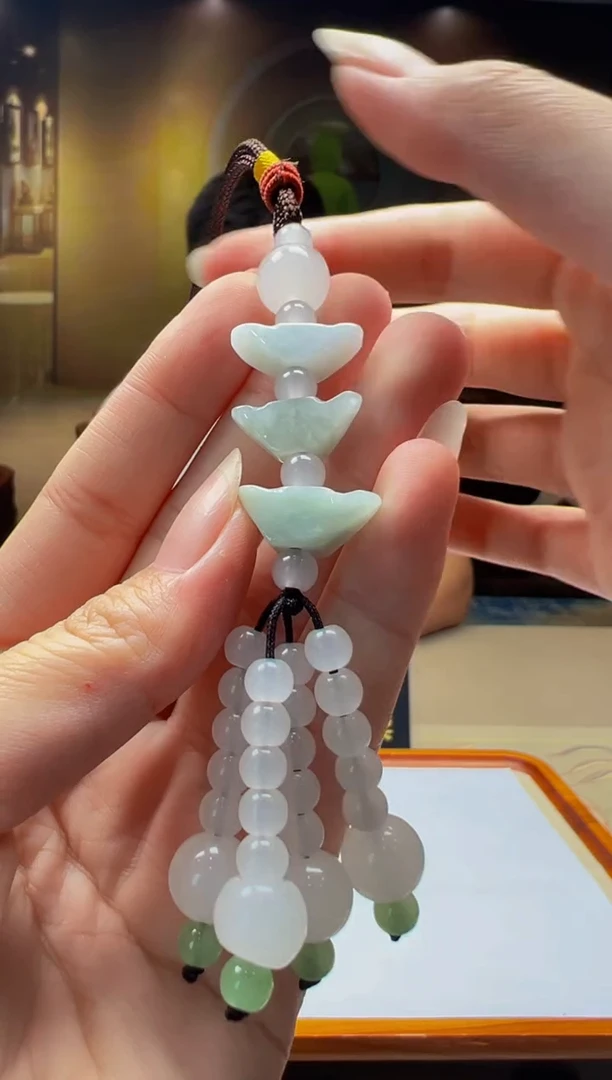 翡翠未镶嵌颈饰SY2025-7-21-1