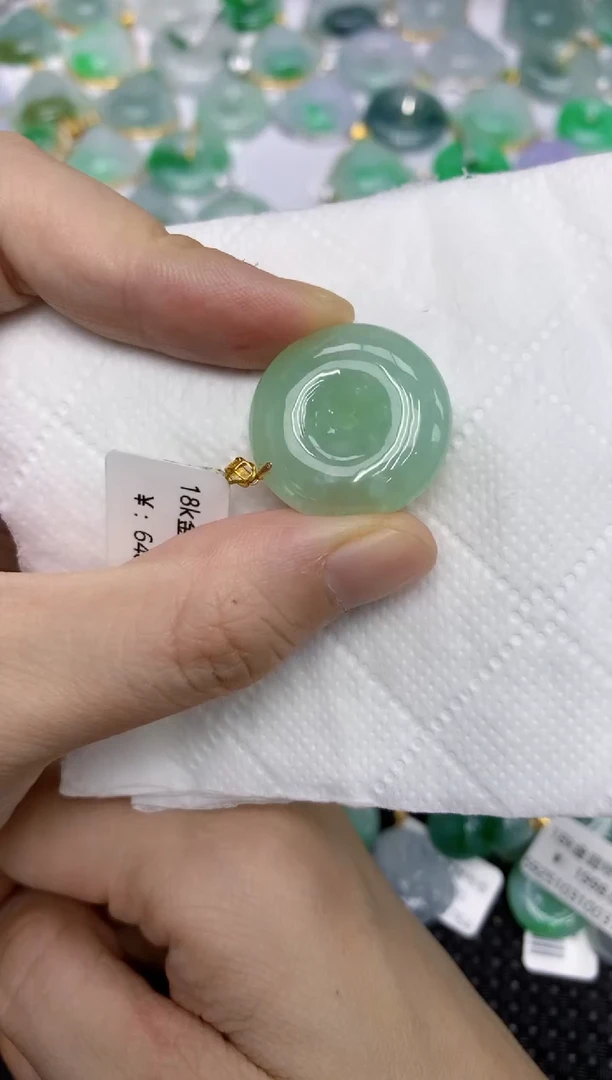 颈饰18K金镶嵌翡翠1111111