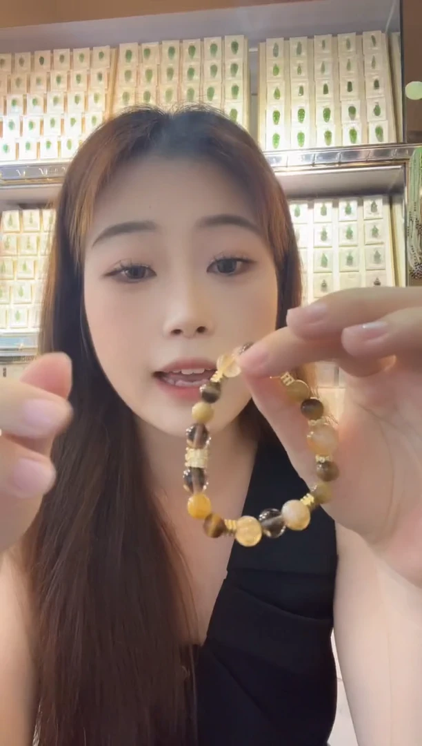 水晶手串未镶嵌虎眼石水晶手串一条