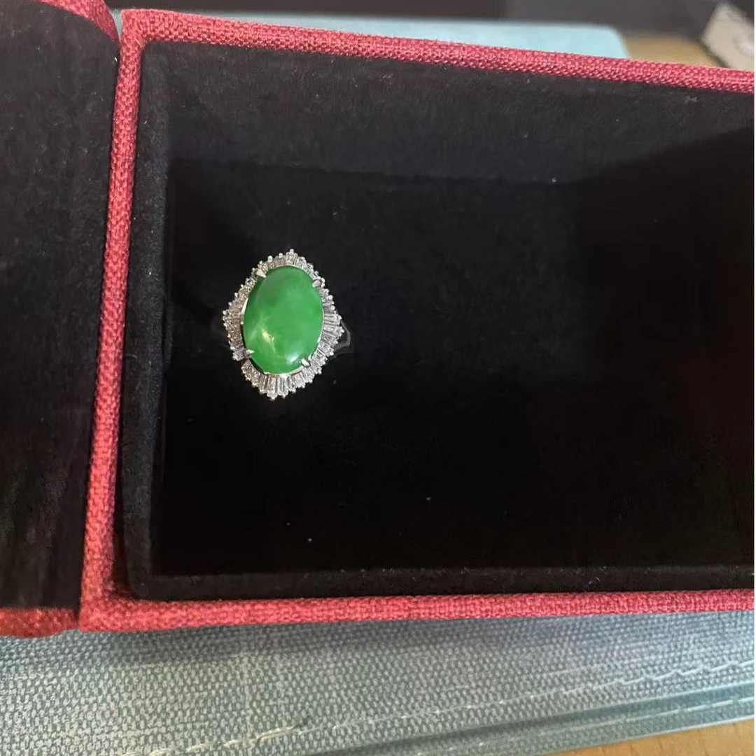 翡翠戒指时尚帝百搭