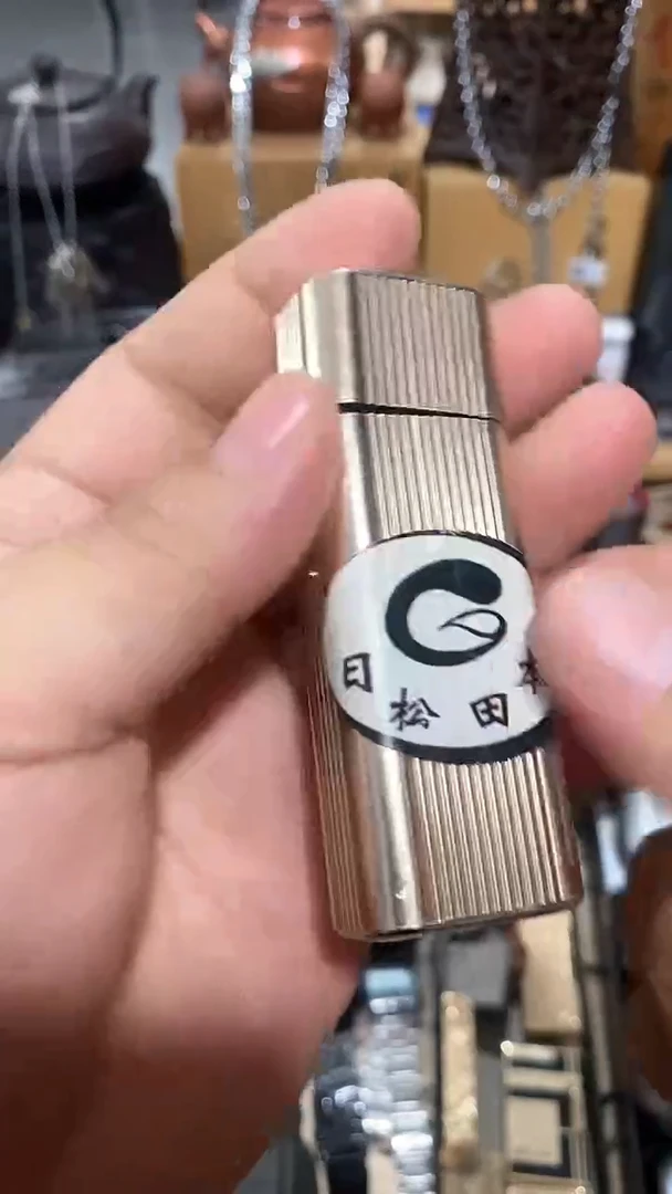 瓷片闪购商品  如图所示