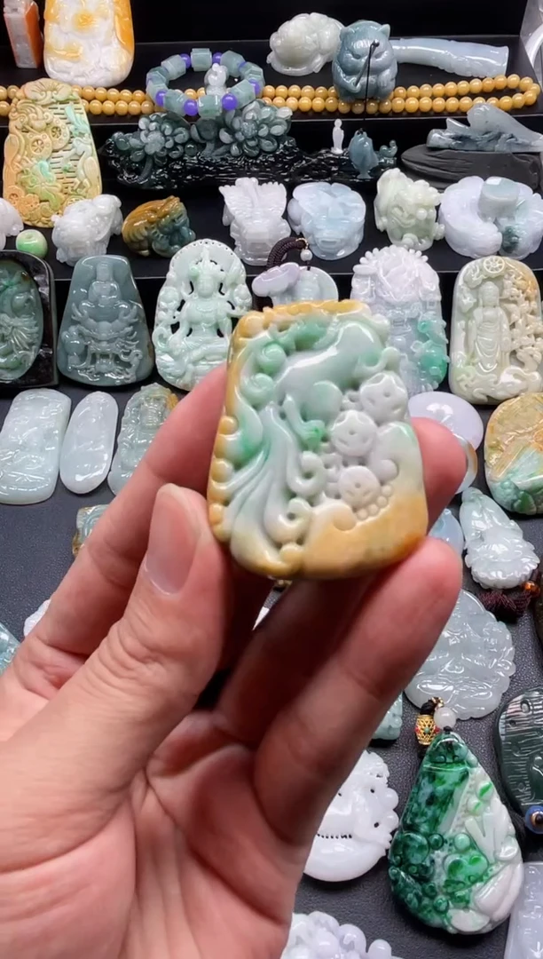 颈饰未镶嵌翡翠60  天然翡翠a货  麒麟