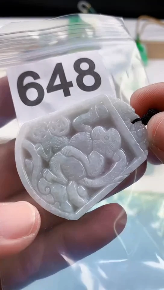 【闪购商品】翡翠挂件未镶嵌天然翡翠吊坠挂件