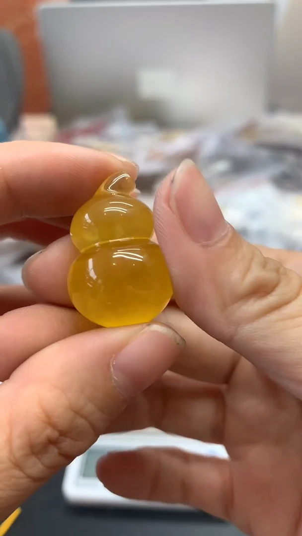 未镶嵌琥珀珠宝奇石874