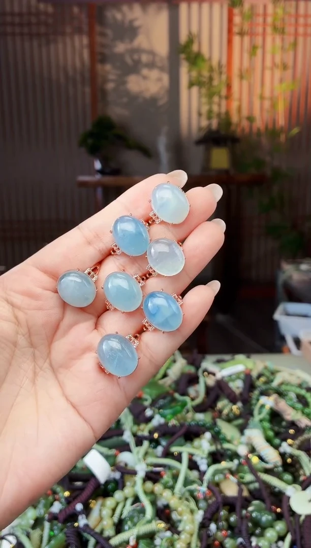 合金颈饰海蓝宝石拍一发一多样性发货