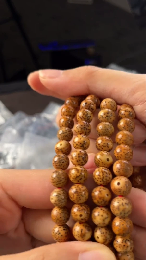 星月菩提吊坠精工级浅珀金正圆8长串