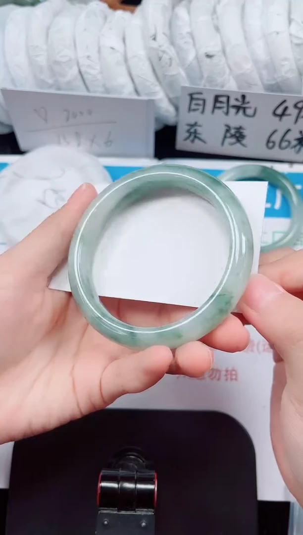 未镶嵌手镯石英质玉56-59/60