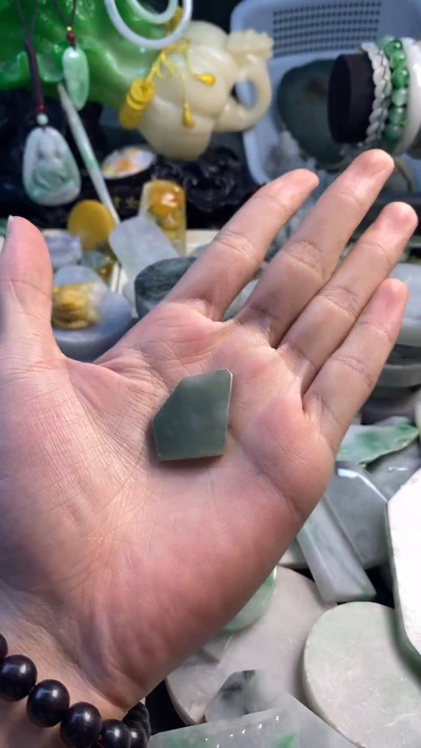 未镶嵌挂件翡翠A货翡翠