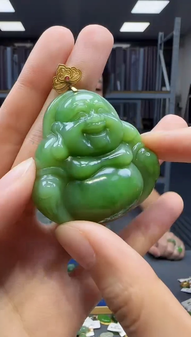 和田玉18K金镶嵌挂件1