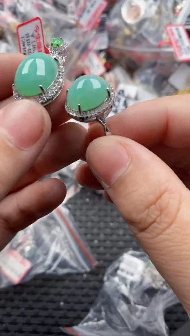 银S925镶嵌戒指翡翠888    6