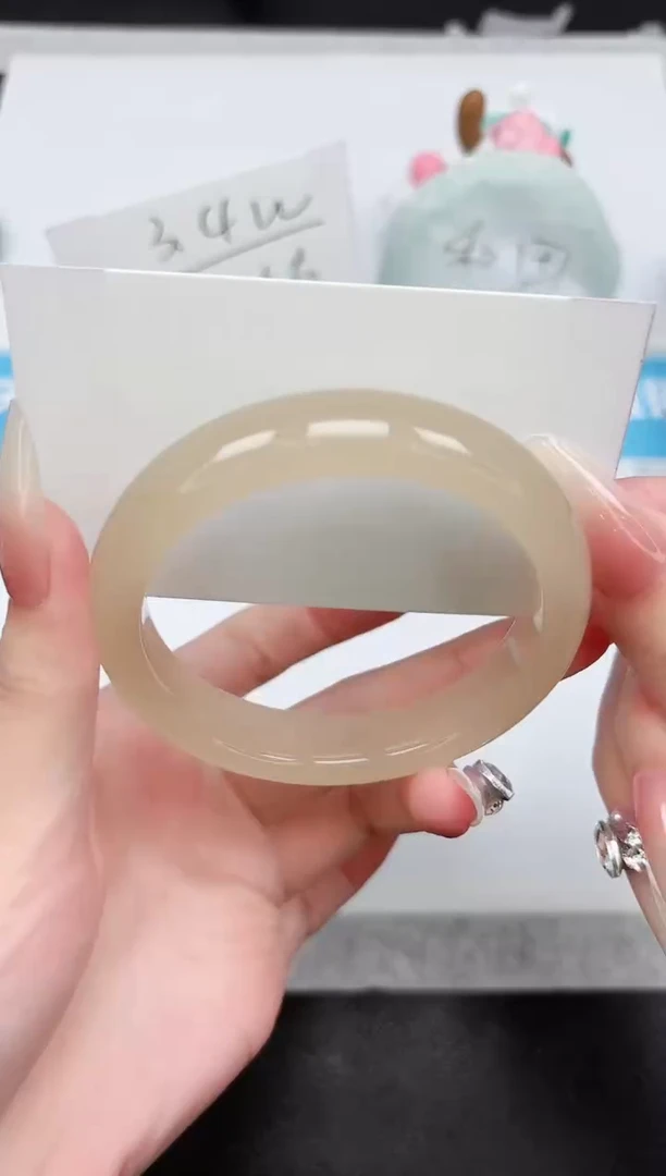 石英质玉手镯未镶嵌279-56.8