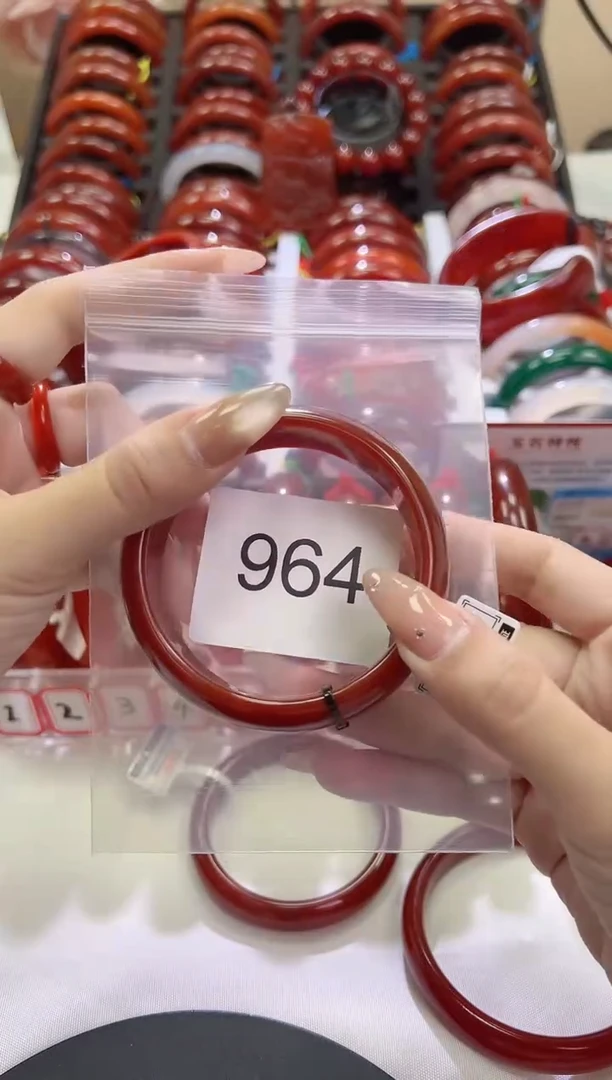 手镯玛瑙/玉髓未镶嵌62+圈口*A964