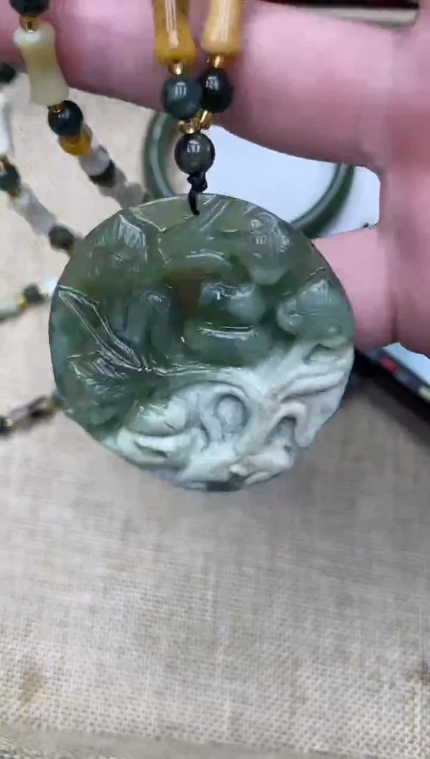 未镶嵌岫玉吊坠·