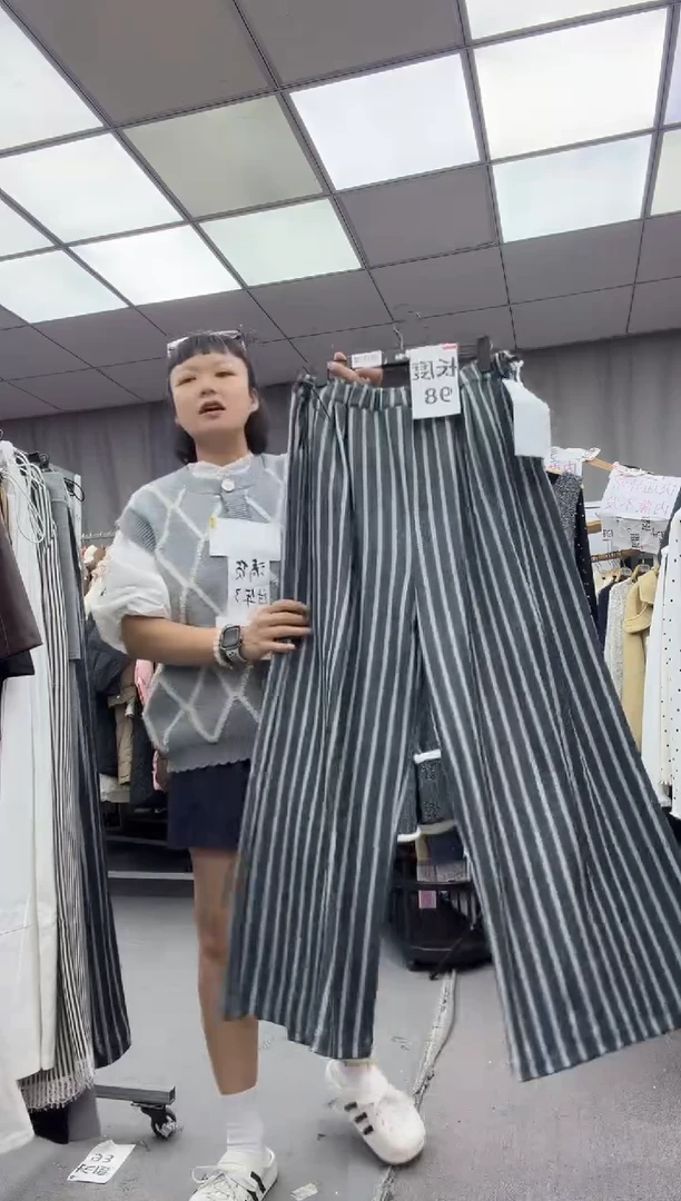 棉   大哥家漂亮衣服漂亮颜色
