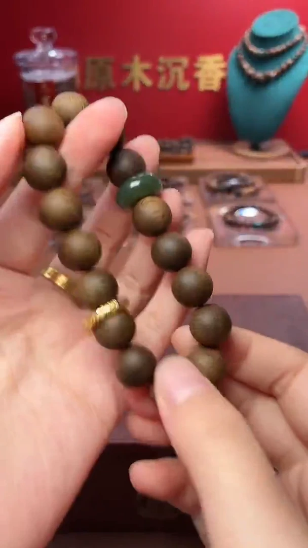 沉香手串沉水越南芽庄雷击白棋12单圈设计