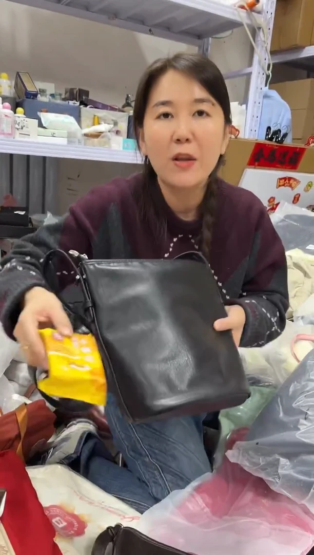 PU上车啦 宝宝们抓紧时间去下方链接拍吧发30包小麻花