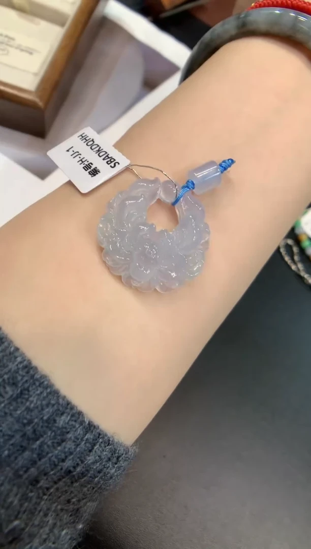 颈饰未镶嵌翡翠花件吊坠