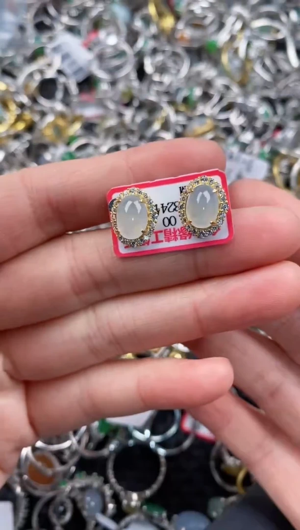 银S925镶嵌戒指翡翠666               7