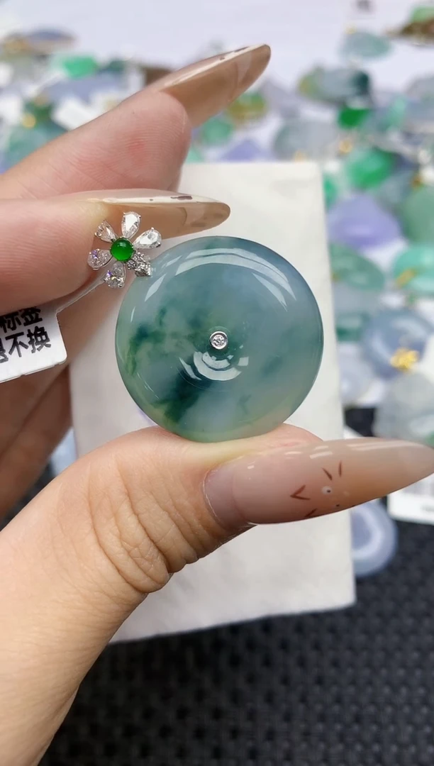 翡翠18K金镶嵌颈饰82   天然翡翠A货